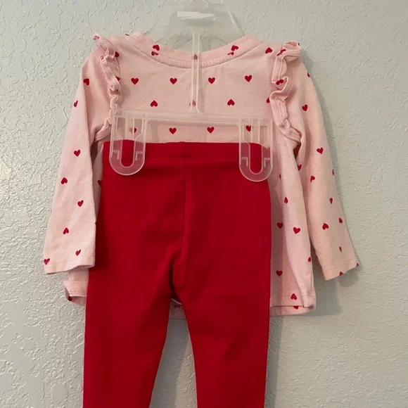 Size 12 Month Cat & Jack Heart Set - Picture 5 of 5